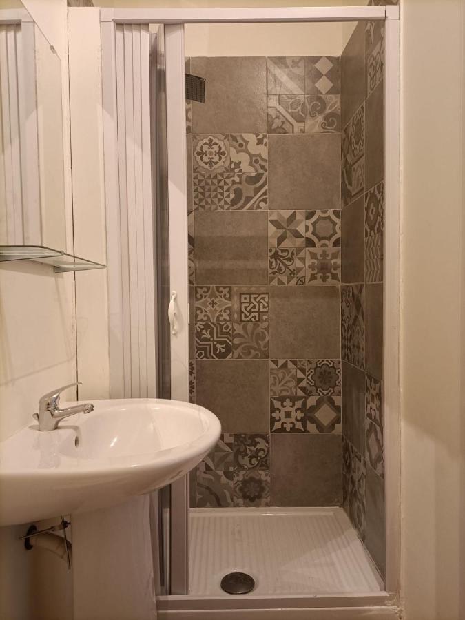 Lagustena Rooms Генуя Экстерьер фото