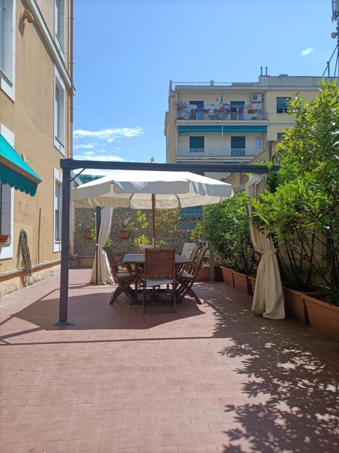 Lagustena Rooms Генуя Экстерьер фото